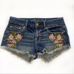 American Eagle Floral Embroidered Stretch Shorts